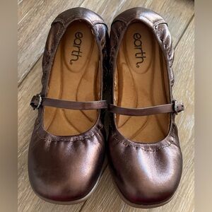 Earth Metallic Brown Mary Jane Flats